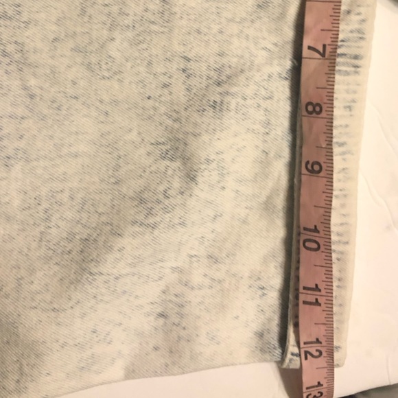 VINTAGE 1980’s OVERALL DISTRESSED PINSTRIPE DENIM SHORTALLS - Picture 15 of 16